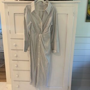 Modern Citizen Black and White Striped Long Sleeve Dress